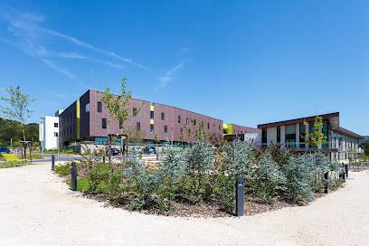 Pompes Funèbres à la Clinique Korian les trois tours sur La Destrousse